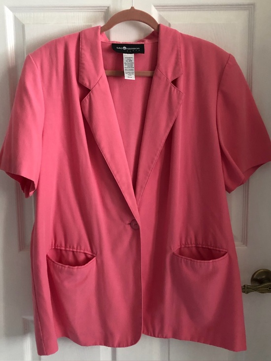 Sag Harbor Jackets & Blazers - Sag Harbor blazer short sleeve coral notch lapel single button lightweight